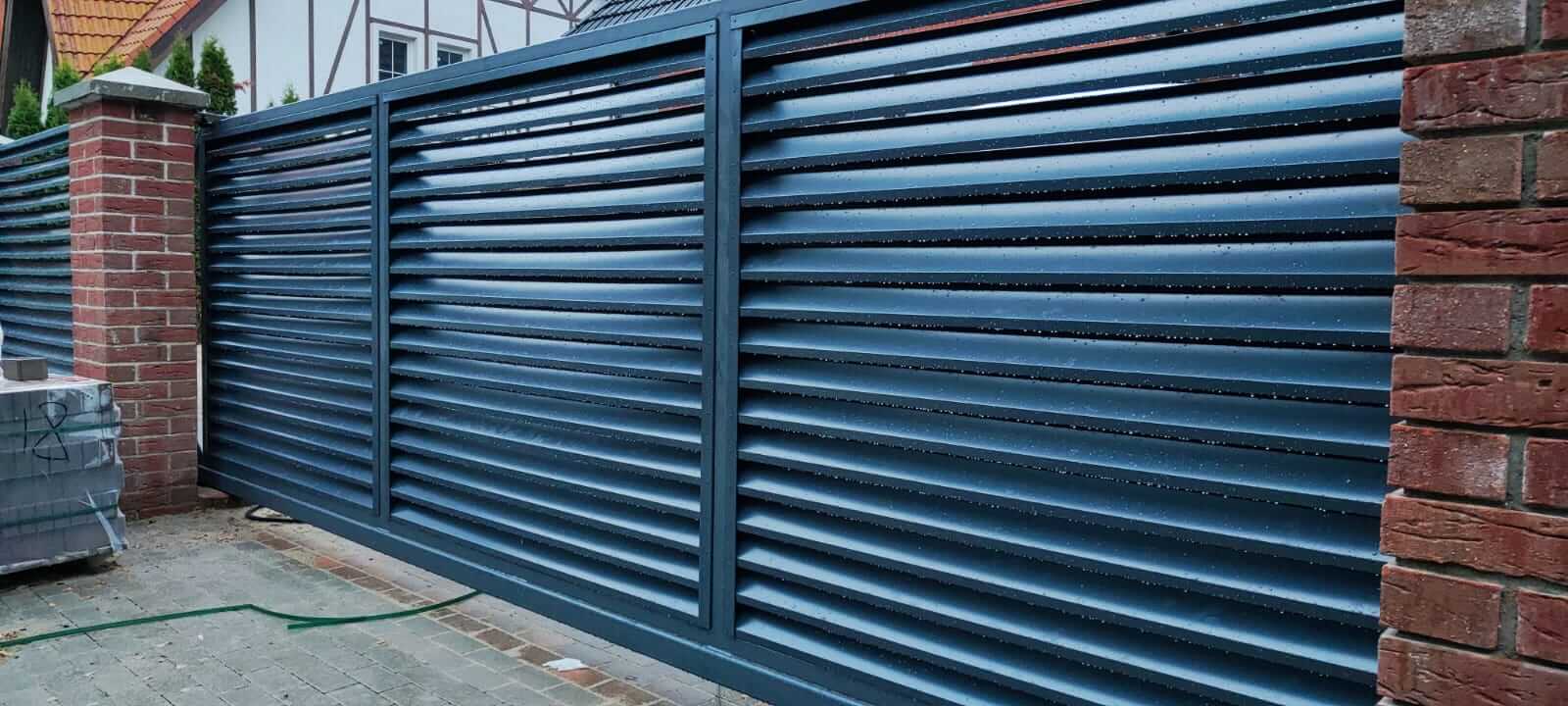 забор-жалюзи с ламелями эко-z ral7024 серый графит фото16 в Светлограде