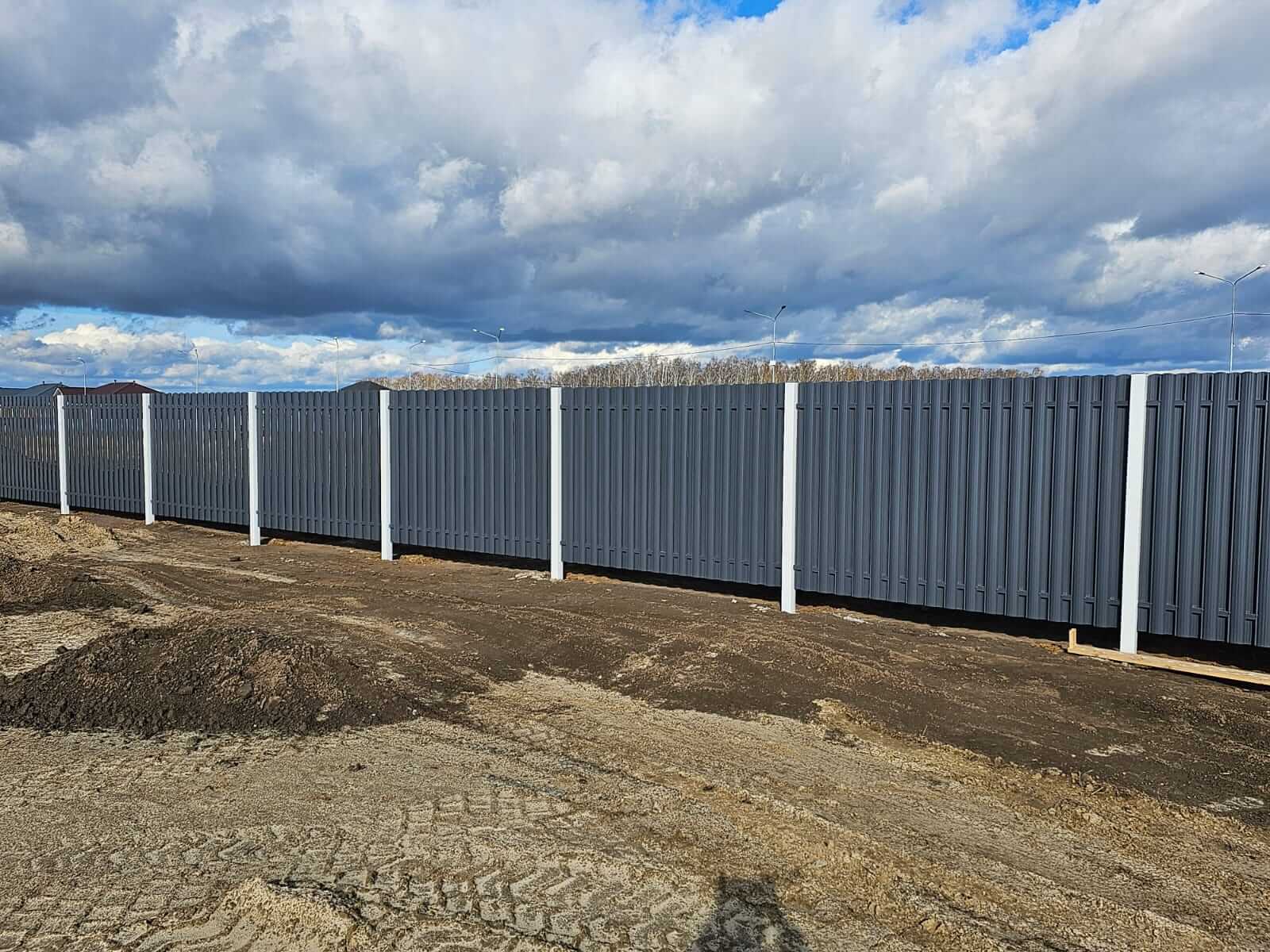 Забор из евроштакетника 234м RAL7024/7024 Серый Графит двусторонний фото 2 в Светлограде